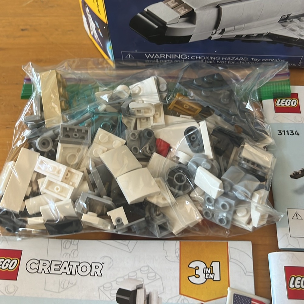 Legos 3 different sets - Picture 6 of 12